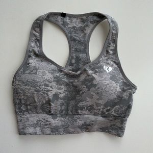Women’s Best camouflage sports bra/crop top